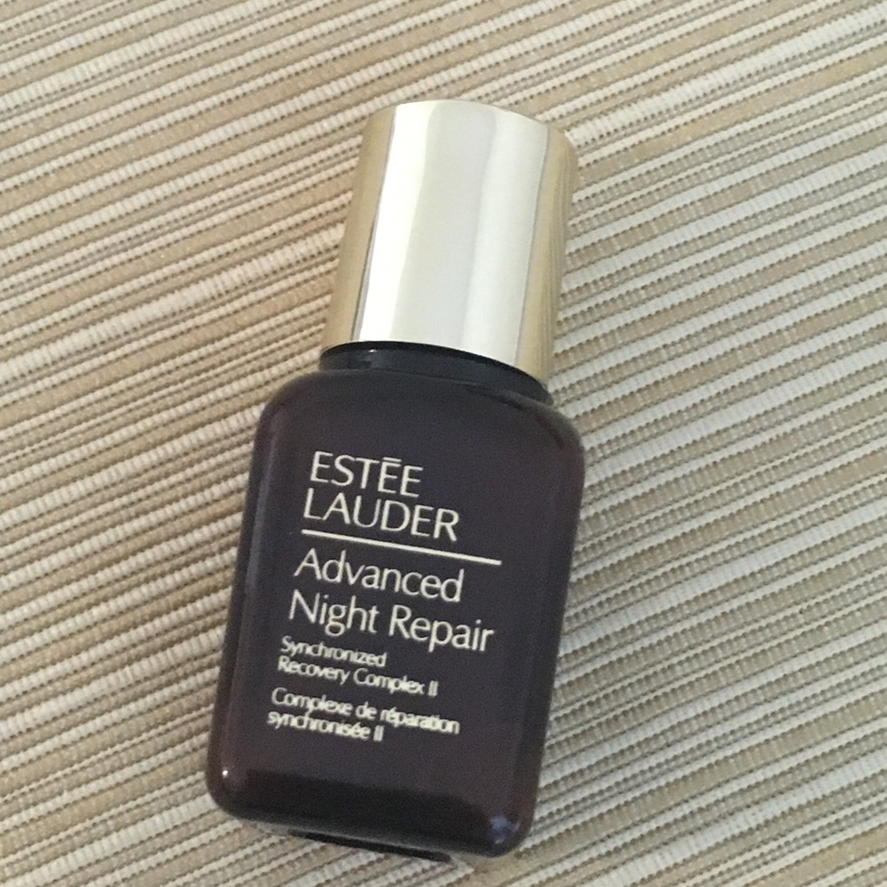 Estée Lauder Advanced Night Repair serum